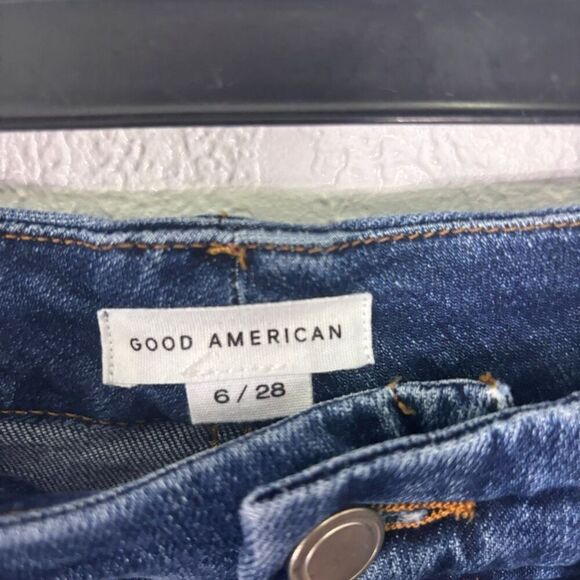 Good American Women's Indigo329 Button Fly Cashmere Blend Capri Jeans Size 28 - Picture 5 of 6